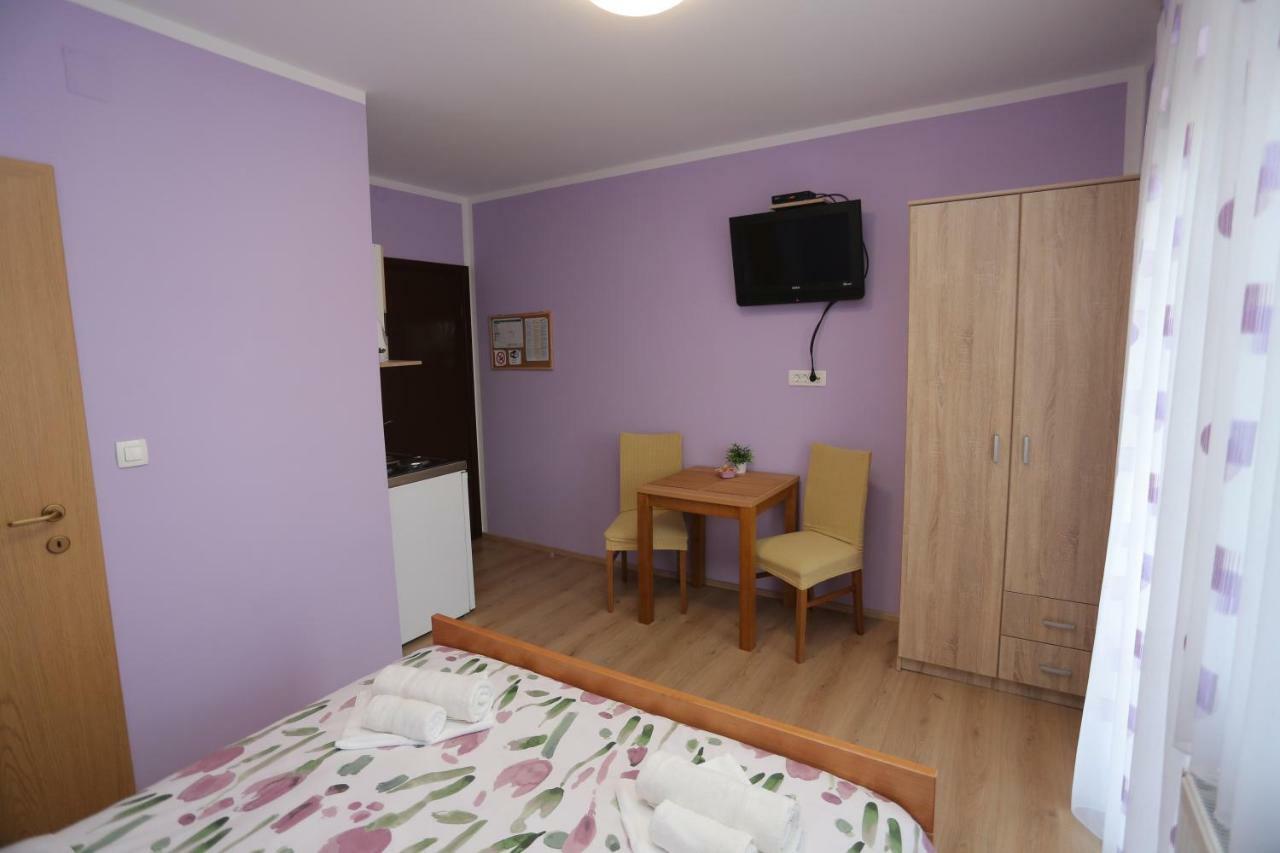 Apartmani Ksenija Крапинске-Топлице Экстерьер фото