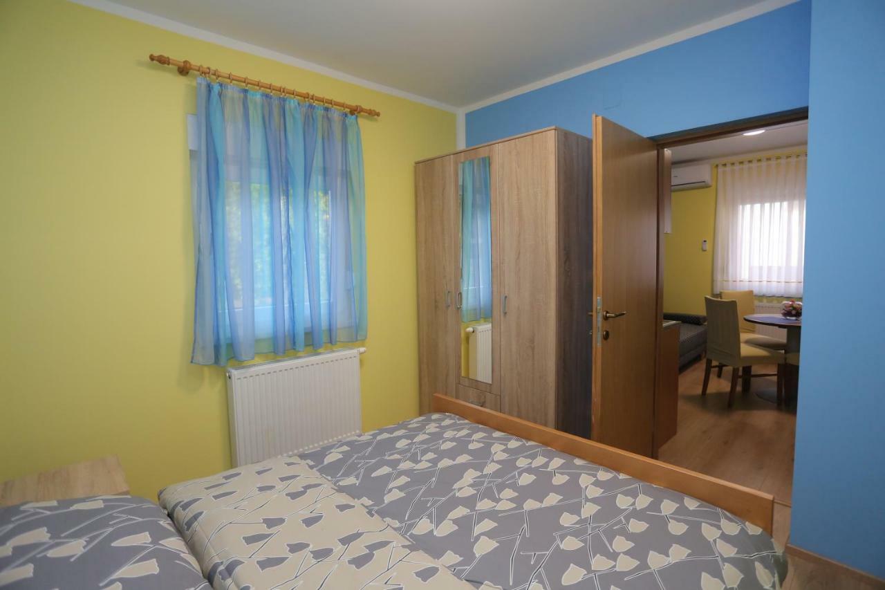Apartmani Ksenija Крапинске-Топлице Экстерьер фото