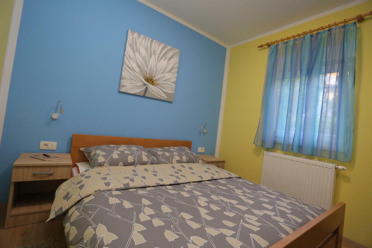 Apartmani Ksenija Крапинске-Топлице Экстерьер фото